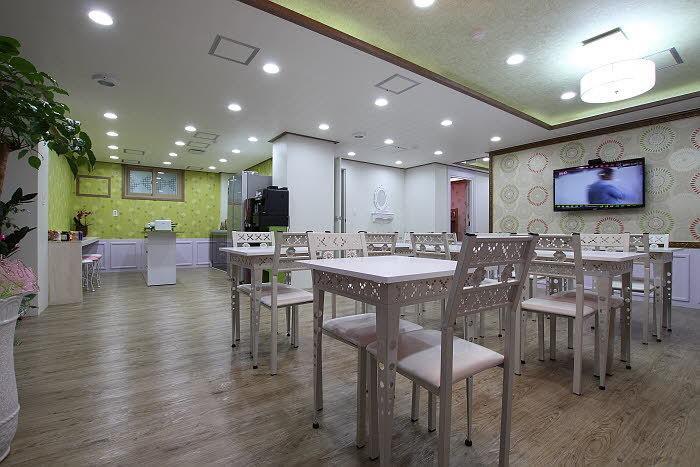 Gyeongju Friend Guesthouse Extérieur photo